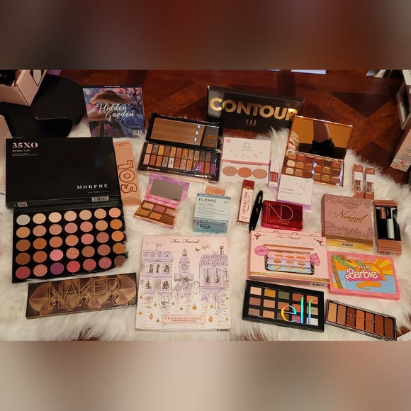 Mystery Beauty Box 15+ items. .. MUCH MORE than whats listed! π - Picture 2 of 14